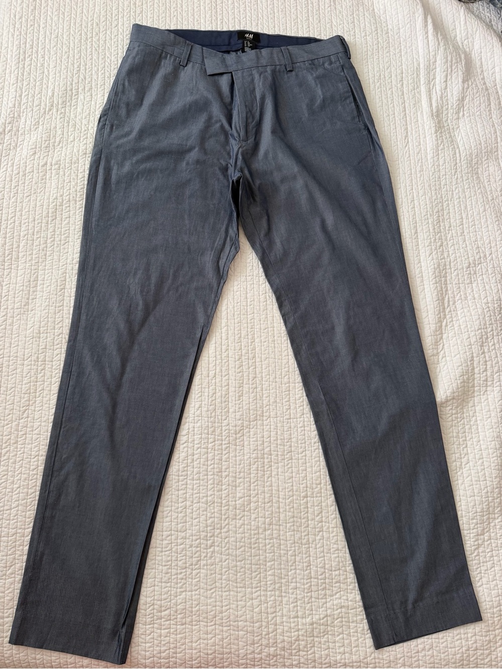 H&M Men's Dress Pants in Charcoal Gray